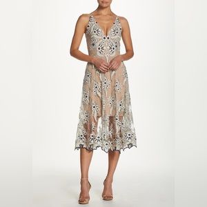 Dress the Population Audrey Midi Dress in Ivory/Nude, Small